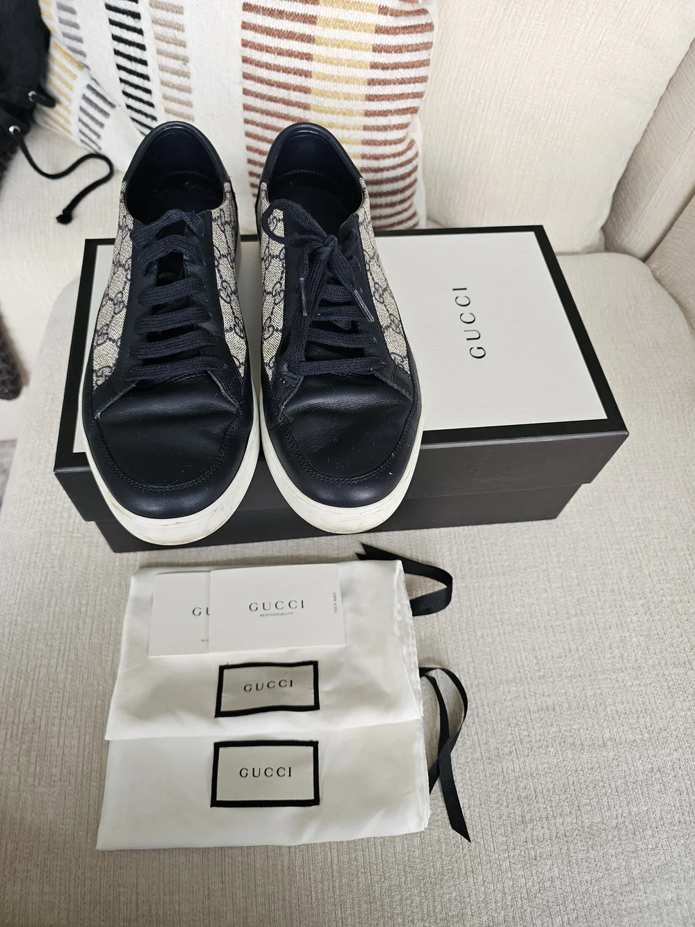 Gucci Men's Navy Leather & GG Canvas Low-Top Sneakers